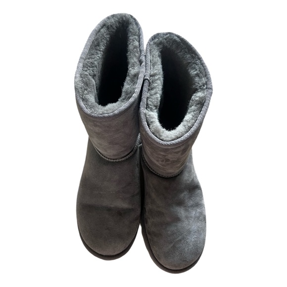 Classic short grey Ugg boot size 11 - Picture 5 of 7